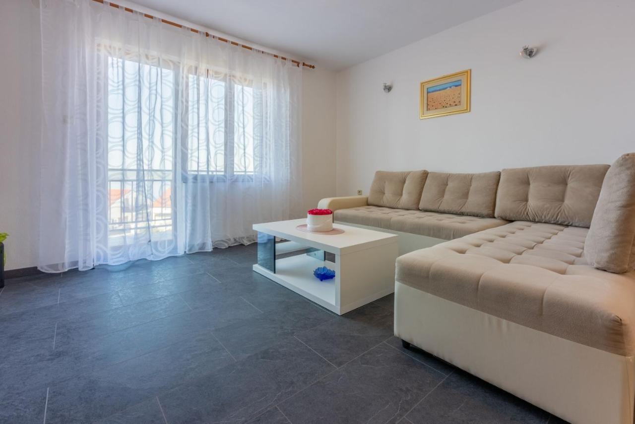 קריקווניצה Apartments Filip מראה חיצוני תמונה