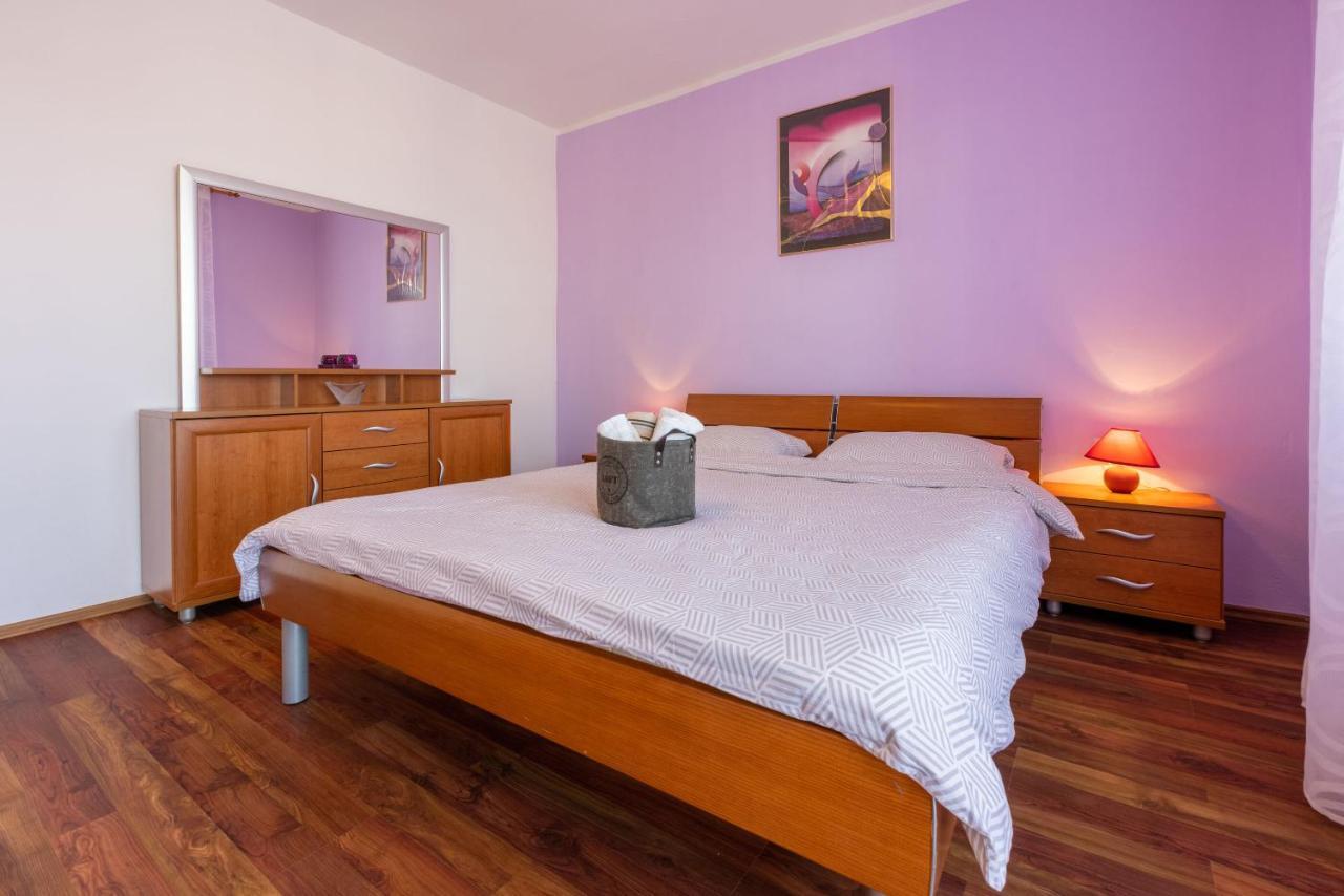 קריקווניצה Apartments Filip מראה חיצוני תמונה