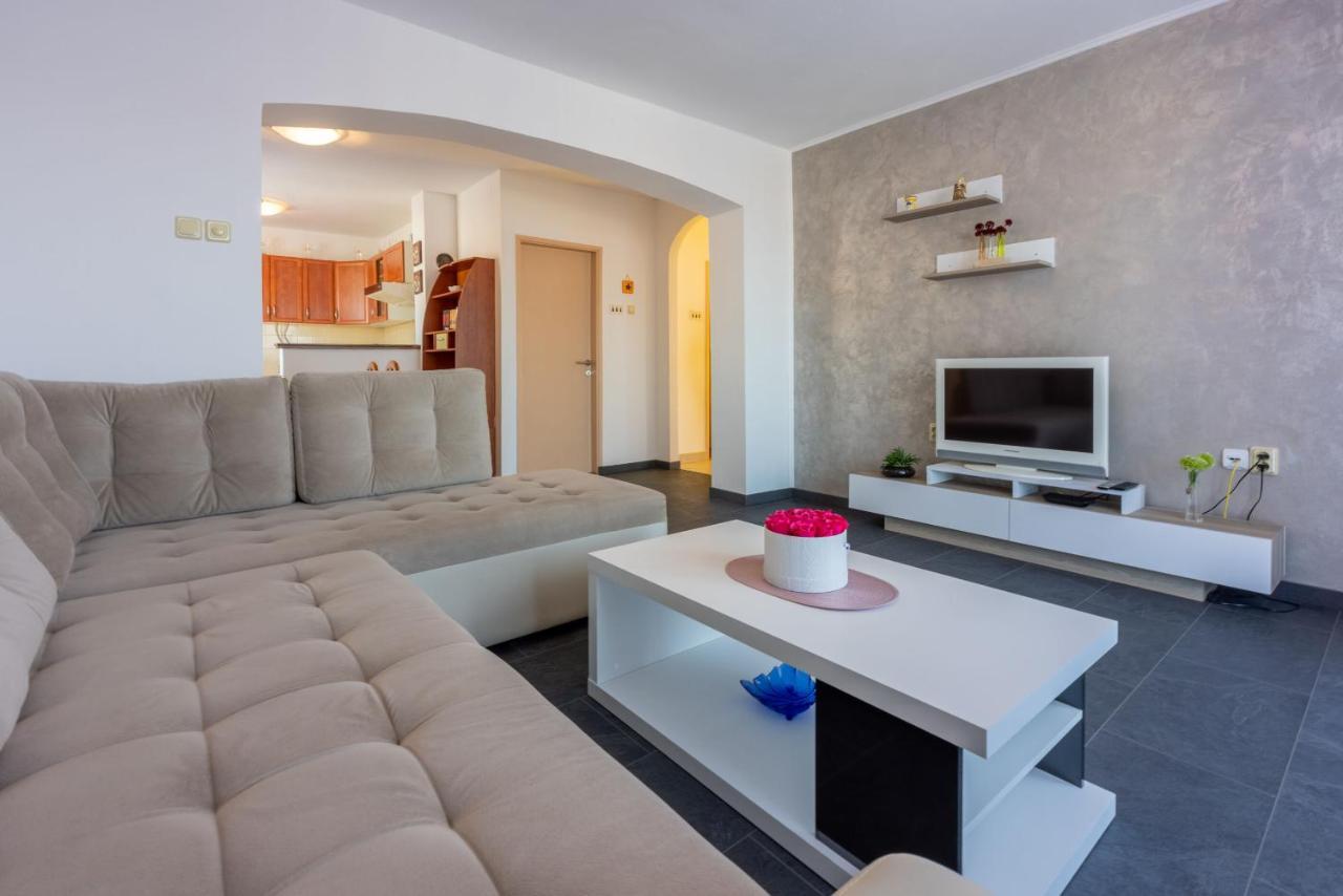 קריקווניצה Apartments Filip מראה חיצוני תמונה