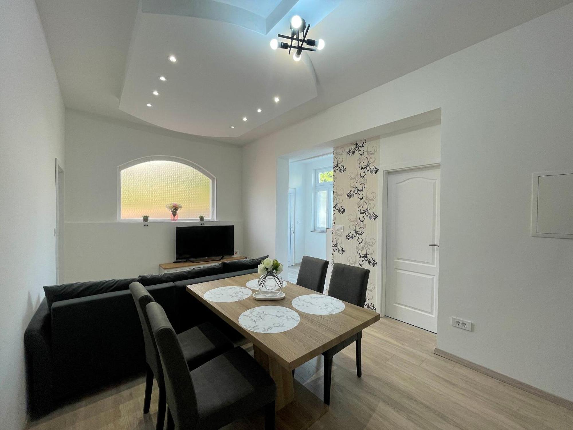 קריקווניצה Apartments Filip מראה חיצוני תמונה